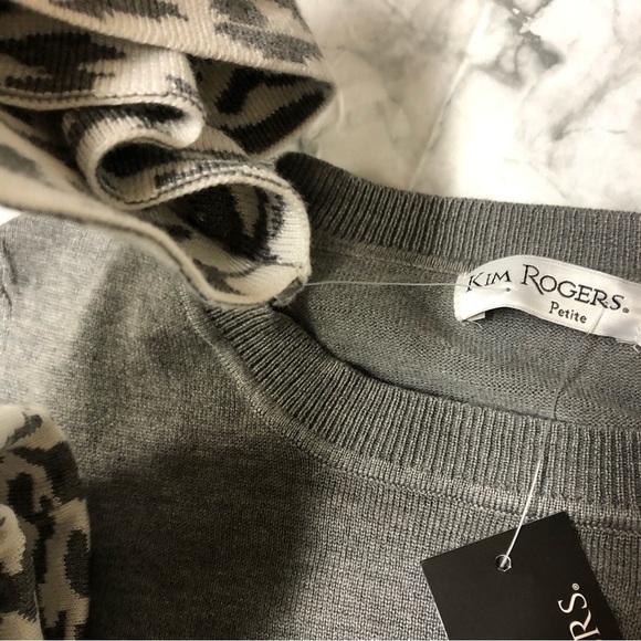 Kim Rogers Gray Sweater Contrast Cuffs and Infinity Scarf Size Small Petite NWT - Picture 3 of 7
